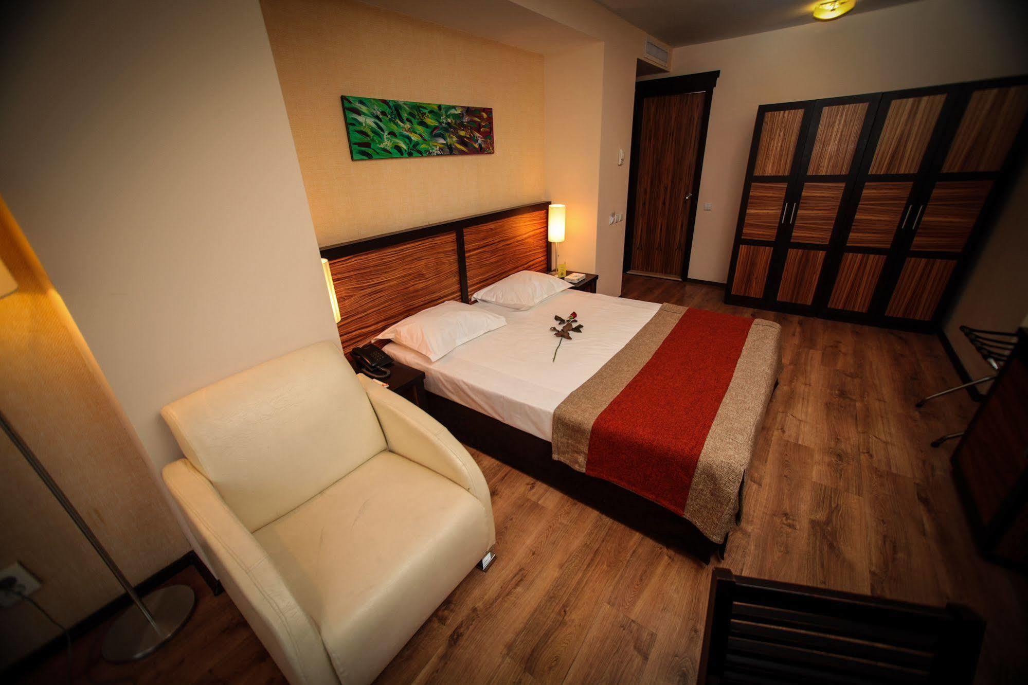 Duke Armeneasca Center - Ex Tempo Hotel 3*
