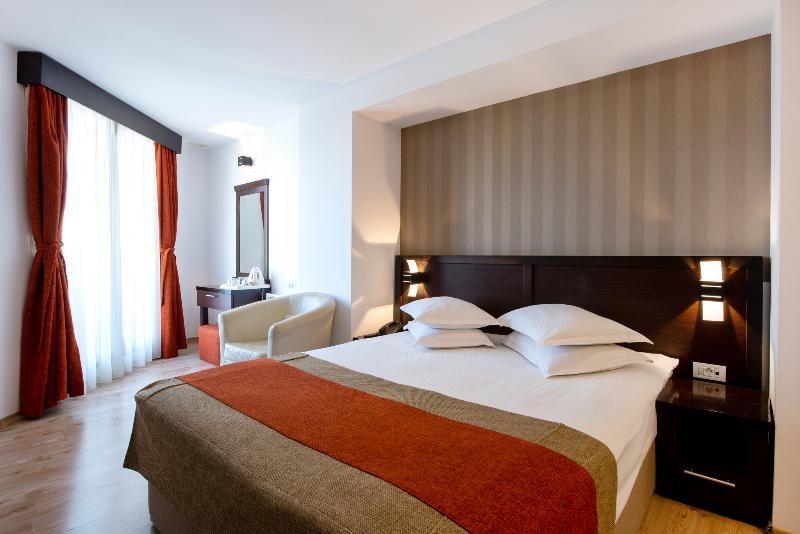 Duke Armeneasca Center - Ex Tempo Hotel 3*