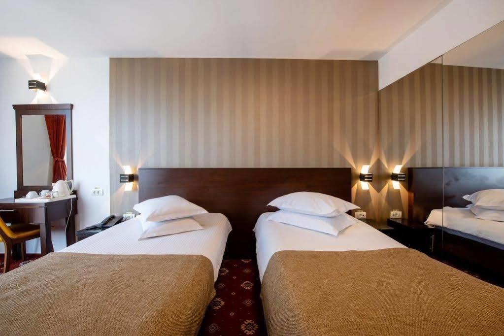 Hotel Duke Armeneasca Center - Ex Tempo 3*